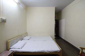 Hotel Neeru, New Delhi 3
